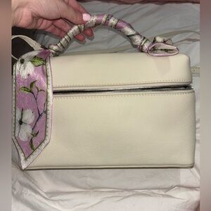 Leather Vanity L27 Bag